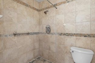 Condominium, 19025 Windridge ln, Huntington Beach, CA 92646 - 19