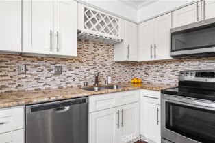 Condominium, 9705 Port Royal cir, Huntington Beach, CA 92646 - 14