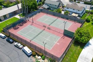 Condominium, 9705 Port Royal cir, Huntington Beach, CA 92646 - 45