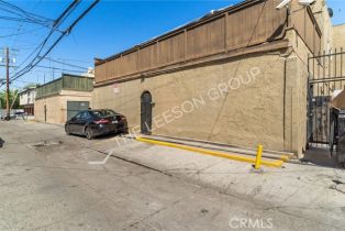 Residential Income, 905 Cherry ave, Long Beach, CA 90813 - 13