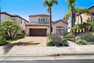 Single Family Residence, 19025 Bayhill lane, Huntington Beach, CA 92648 - 2