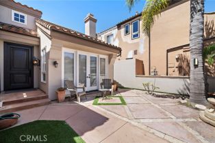 Single Family Residence, 19025 Bayhill lane, Huntington Beach, CA 92648 - 6
