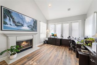 Single Family Residence, 19025 Bayhill lane, Huntington Beach, CA 92648 - 9