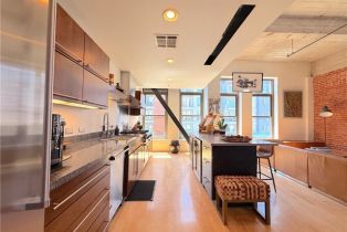 Condominium, 207 Broadway, Long Beach, CA 90802 - 18