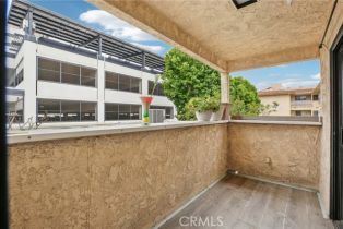 Condominium, 18900 Delaware street, Huntington Beach, CA 92648 - 18