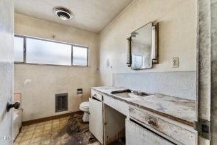 Single Family Residence, 710 Walnut ave, Burbank, CA 91501 - 19