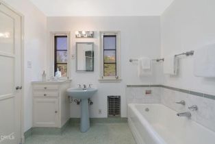 Single Family Residence, 1637 Valley View rd, Glendale, CA 91202 - 37