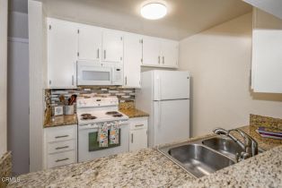 Condominium, 5460 White Oak ave, Encino, CA 91316 - 6