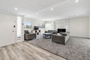 Single Family Residence, 23952 Oxnard st, Woodland Hills, CA 91367 - 3