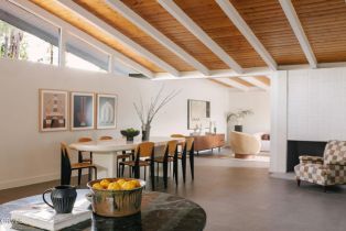 Single Family Residence, 19733 Victory blvd, Woodland Hills, CA 91367 - 3