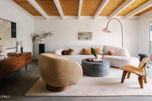 Single Family Residence, 19733 Victory blvd, Woodland Hills, CA 91367 - 5