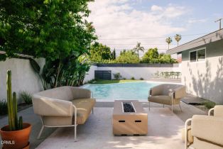 Single Family Residence, 19733 Victory blvd, Woodland Hills, CA 91367 - 7