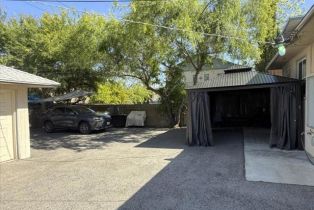 Residential Income, 1110 Altadena dr, Pasadena, CA  - 12