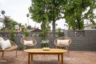 Single Family Residence, 3008 Naomi st, Burbank, CA 91504 - 4