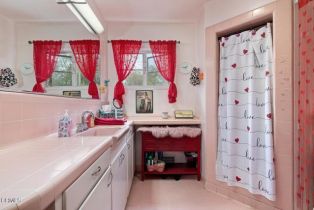 Single Family Residence, 1065 Nithsdale rd, Pasadena, CA 91105 - 15