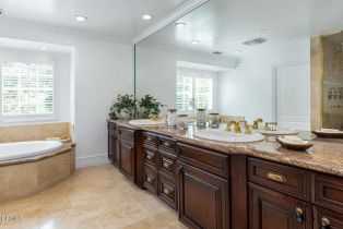 Single Family Residence, 15450 Briarwood dr, Sherman Oaks, CA 91403 - 31