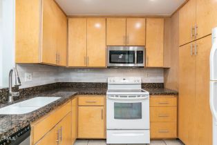 Condominium, 360 Euclid ave, Pasadena, CA 91101 - 14