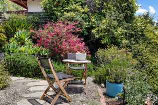 Single Family Residence, 405 Sequoia dr, Pasadena, CA 91105 - 5