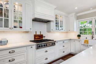 Single Family Residence, 232 Glen Summer rd, Pasadena, CA 91105 - 10