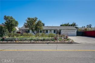 Single Family Residence, 17342 San Fernando Mission blvd, Granada Hills, CA 91344 - 4