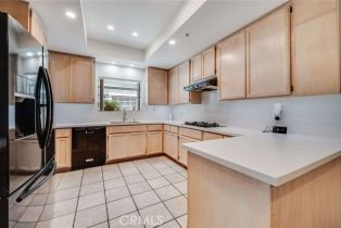 Condominium, 2461 Oneida st, Pasadena, CA 91107 - 7