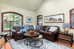 Single Family Residence, 881 Country Club dr, Burbank, CA 91501 - 5