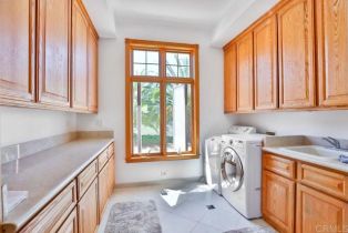 Single Family Residence, 16801 Chaparral way, Poway, CA 92064 - 25