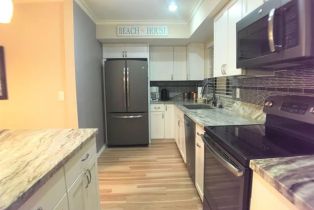 Condominium, 911 E ave, Coronado, CA 92118 - 9