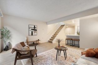 Condominium, 8431 Via Mallorca, La Jolla, CA 92037 - 8