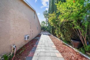 Single Family Residence, 13808 Pomerado rd, Poway, CA 92064 - 33