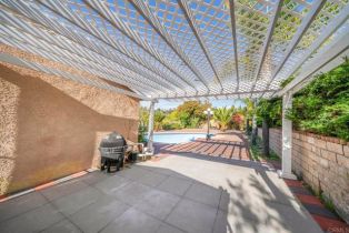 Single Family Residence, 13808 Pomerado rd, Poway, CA 92064 - 34