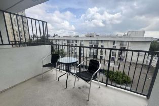 Apartment, 1818 Cherokee ave, Hollywood , CA 90028 - 14