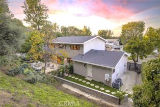 Single Family Residence, 3420 Castlewoods pl, Sherman Oaks, CA 91403 - 4