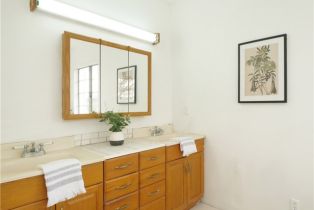 Residential Income, 11026 Aletta ave, Culver City, CA 90232 - 6