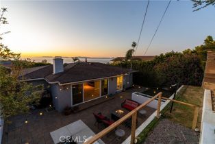 Single Family Residence, 410 Via Mesa Grande, Redondo Beach, CA 90277 - 2