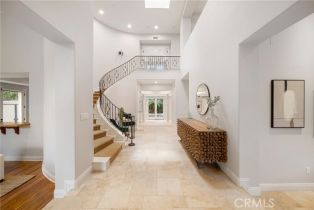 Single Family Residence, 15850 Seville ln, Encino, CA 91436 - 27