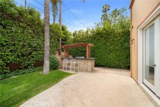 Single Family Residence, 15850 Seville ln, Encino, CA 91436 - 34
