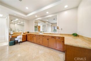 Single Family Residence, 15850 Seville ln, Encino, CA 91436 - 48