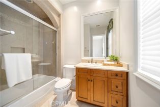 Single Family Residence, 15850 Seville ln, Encino, CA 91436 - 57