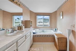 Condominium, 410 Broadway, Redondo Beach, CA 90277 - 40