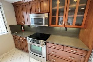 Condominium, 120 The Village, Redondo Beach, CA 90277 - 10