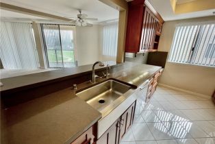 Condominium, 120 The Village, Redondo Beach, CA 90277 - 12