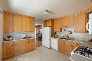 Single Family Residence, 2012 Perry ave, Redondo Beach, CA 90278 - 11