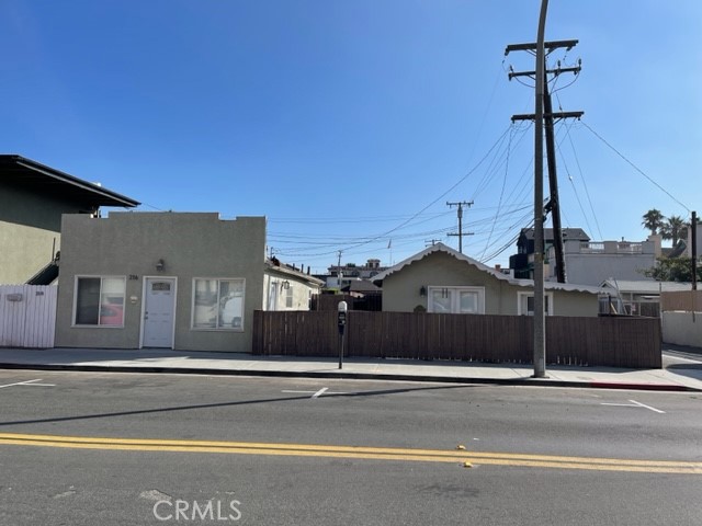 Single Family Residence, 216 Walnut ave, Huntington Beach, CA 92648 - 1