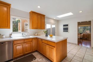 Single Family Residence, 748 Haverford ave, Pacific Palisades, CA 90272 - 13