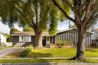 Single Family Residence, 1301 Chapman ave, Fullerton, CA 92833 - 2