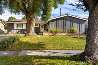 Single Family Residence, 1301 Chapman ave, Fullerton, CA 92833 - 3