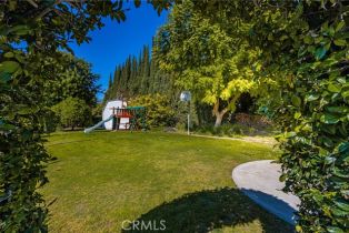 Single Family Residence, 9872 Oakwood cir, Villa Park, CA 92861 - 43