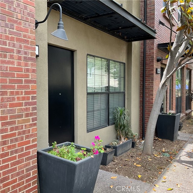 Condominium, 563 Maple ave, Orange, CA 92868 - 1