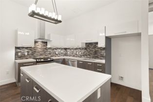 Condominium, 433 Pine ave, Long Beach, CA 90802 - 4